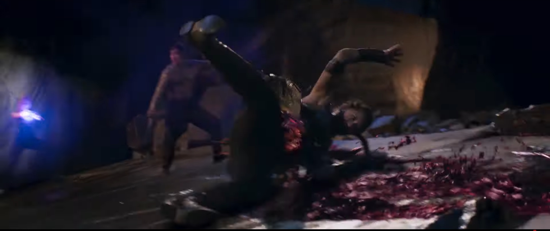 Mortal Kombat trailer screenshot: Sonya and Cole make a bloody mess of another Kombatant