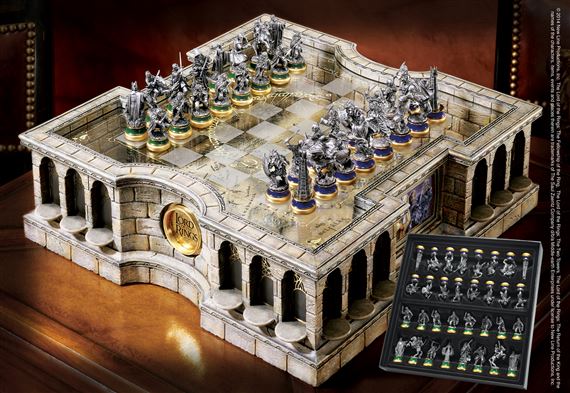 Lord Of The Rings Premium Chess Set