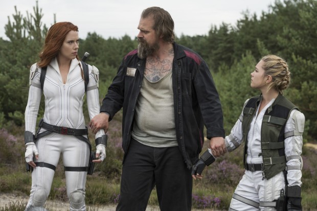 Scarlett Johansson, David Harbour, and Florence Pugh in 'Black Widow' (2021)