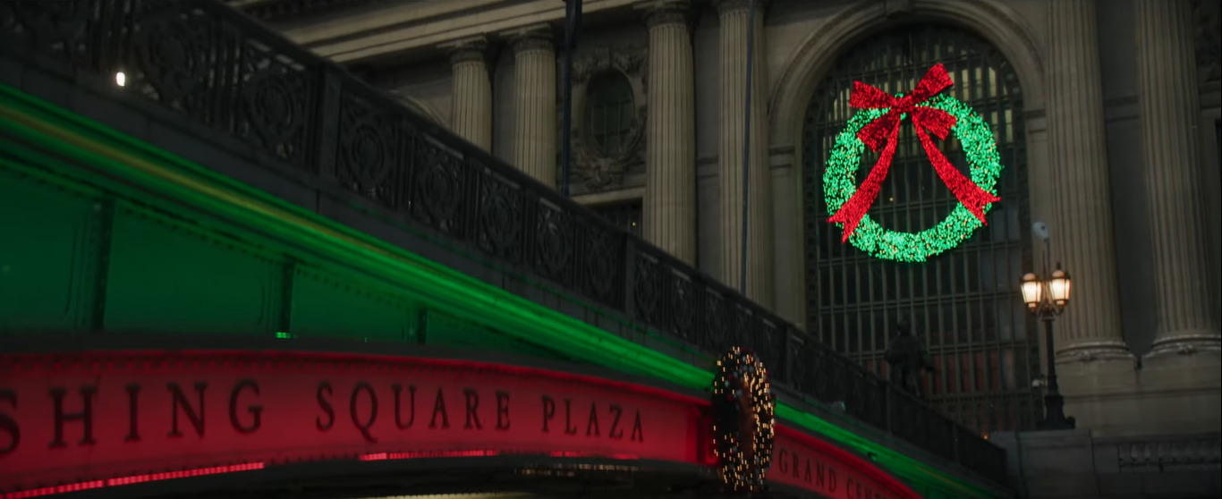 A lighted wreath hangs outside Grand Central Terminal in the new "Hawkeye" trailer, giving the show a Christmas vibe