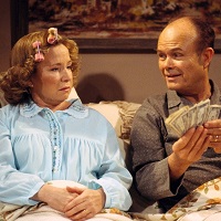 Debra Jo Rupp and Kurtwood Smith in bed That '70s Show
